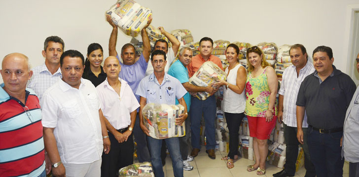 Conselho Intersindical faça doação de 2.500 kg de Alimentos ao Fundo Social